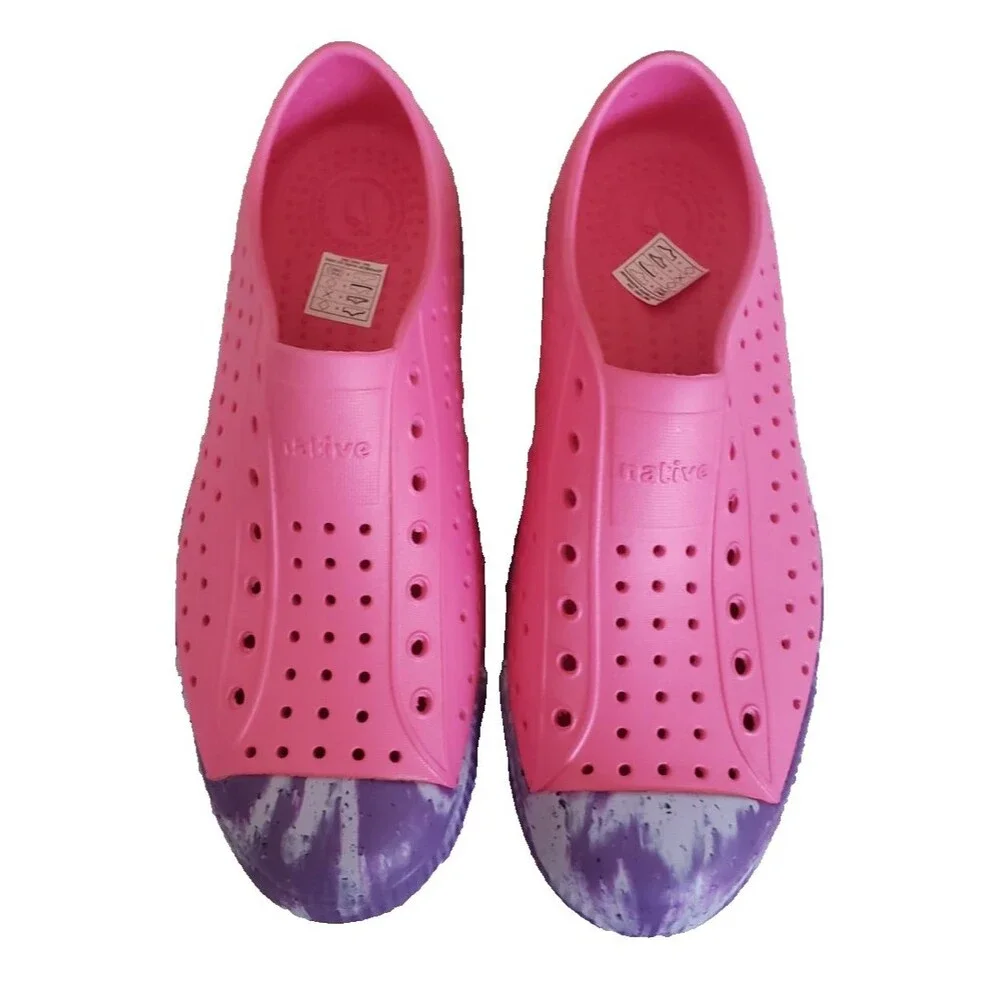 Native Jefferson The Circle Whistler Slip-On Sneaker Shoe Pink  Big Kids Size J6